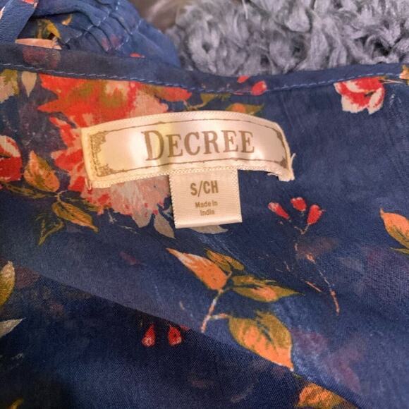 💋Bundle 4 items for $20. Add items💋 to a bundle. Items with 💋are eligible - Picture 3 of 16